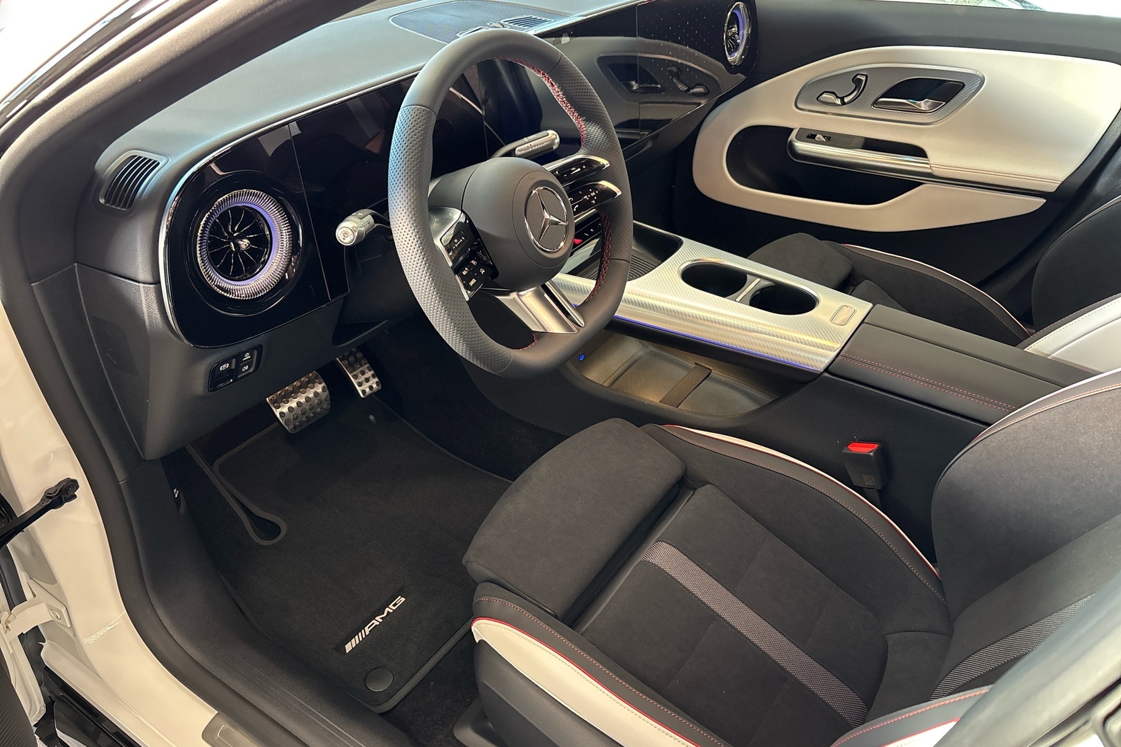 MERCEDES-BENZ CLA 2026