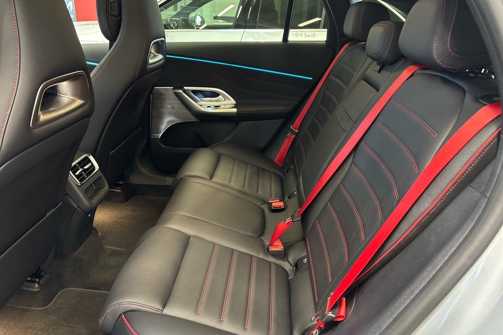 MERCEDES-BENZ GLC 2026