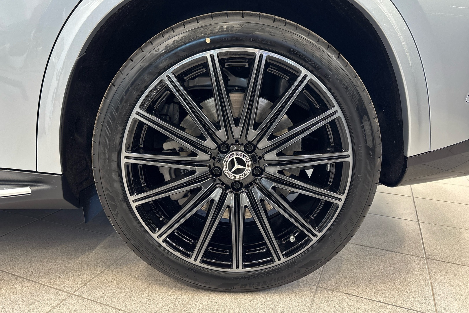 MERCEDES-BENZ GLC 2026