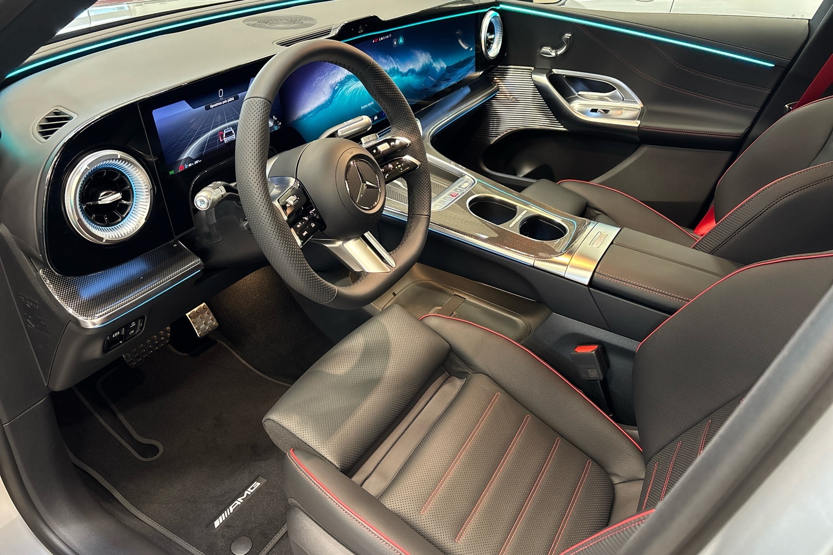 MERCEDES-BENZ GLC 2026