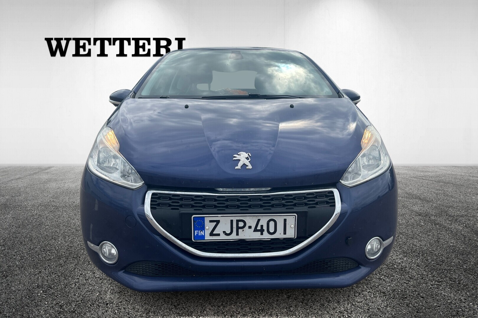 PEUGEOT 208 2012