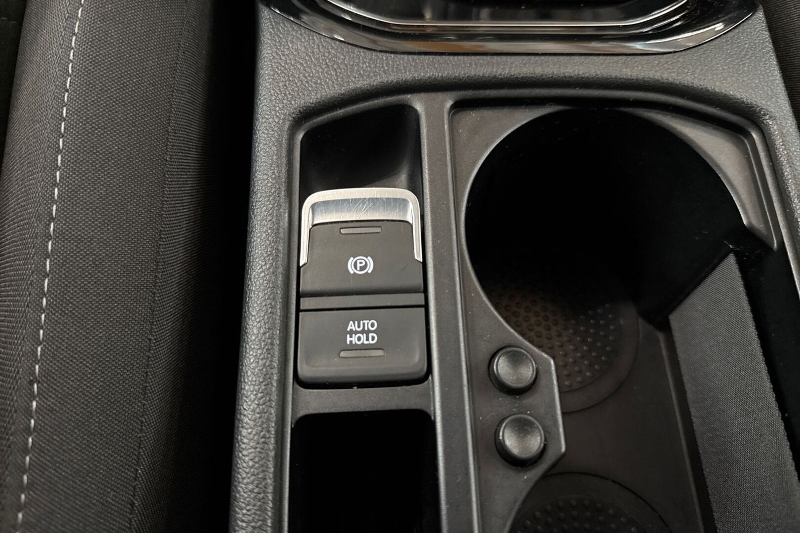 VOLKSWAGEN Touran 2016