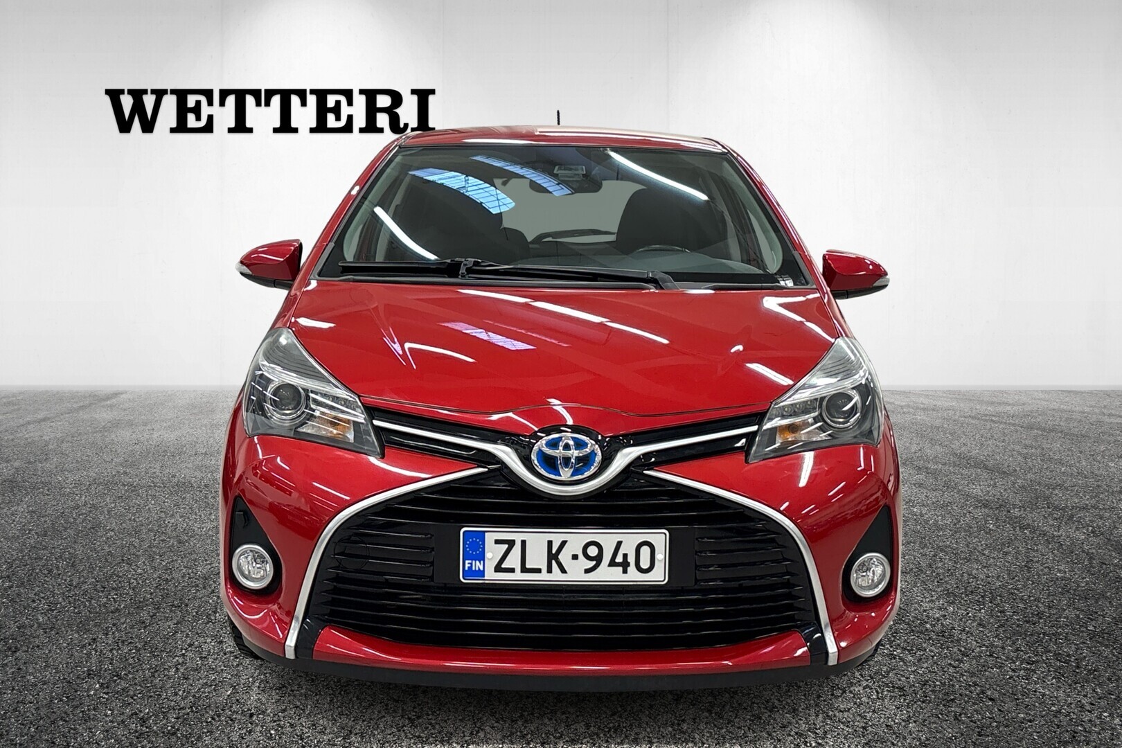 TOYOTA Yaris 2016