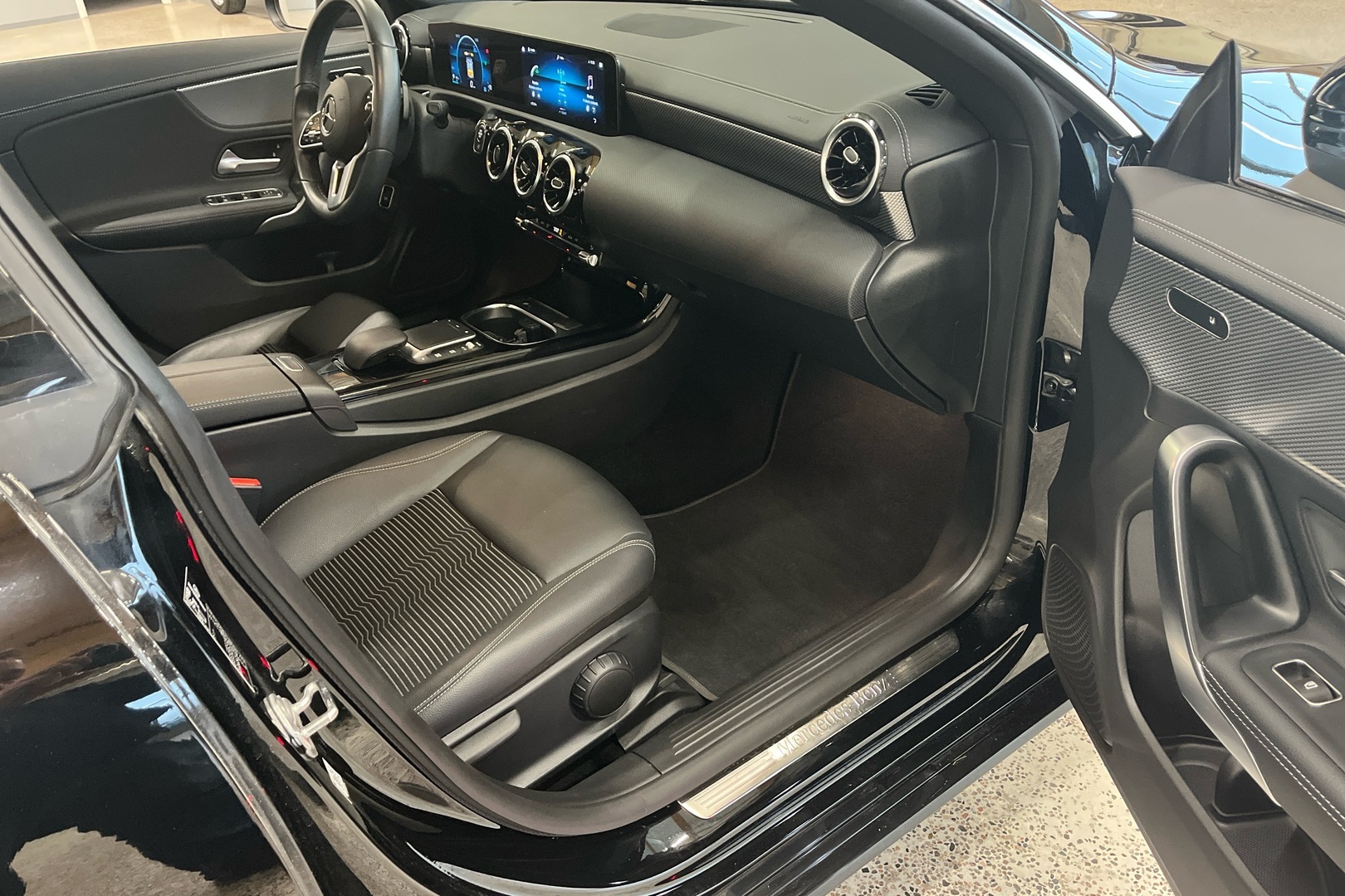 MERCEDES-BENZ CLA 2022