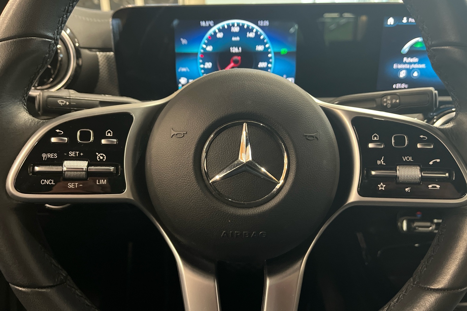 MERCEDES-BENZ CLA 2022