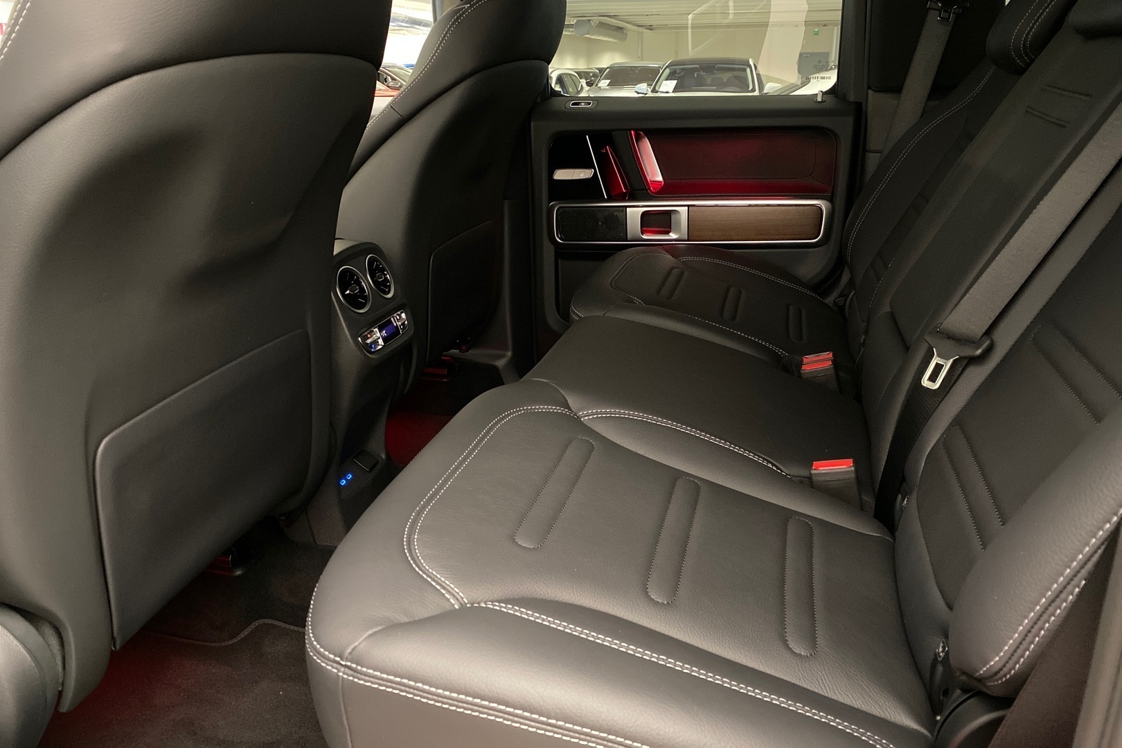 MERCEDES-BENZ G 2025