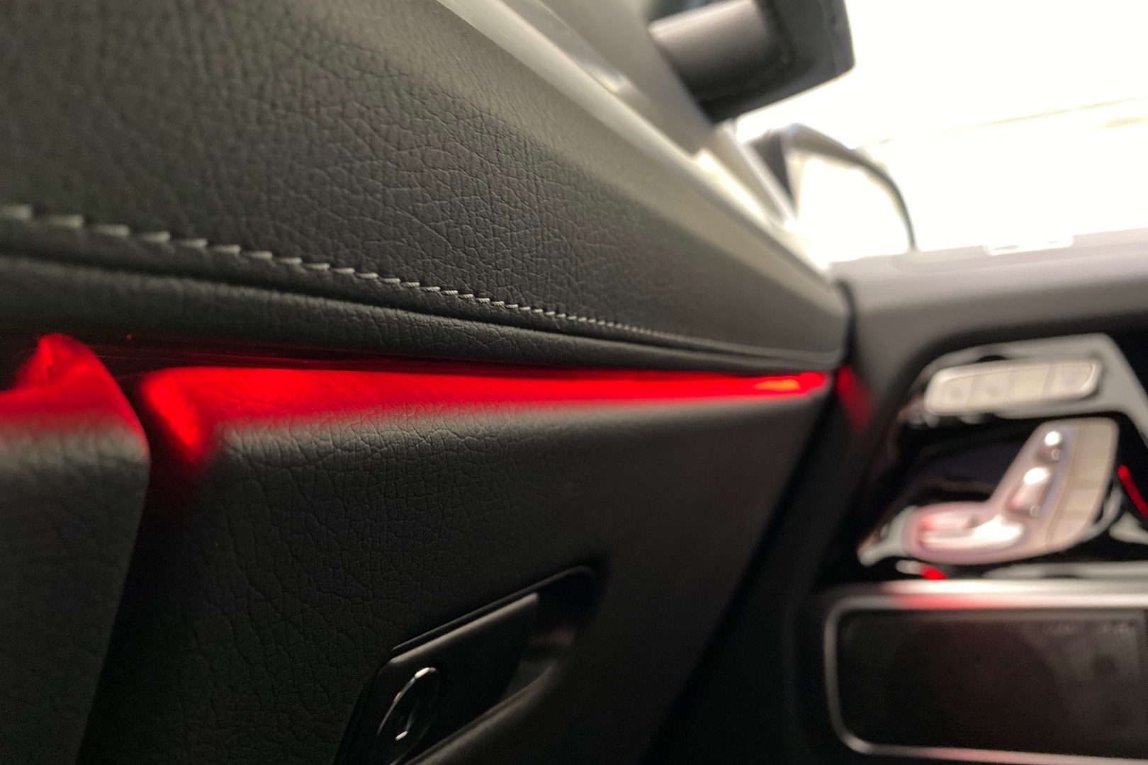 MERCEDES-BENZ G 2025