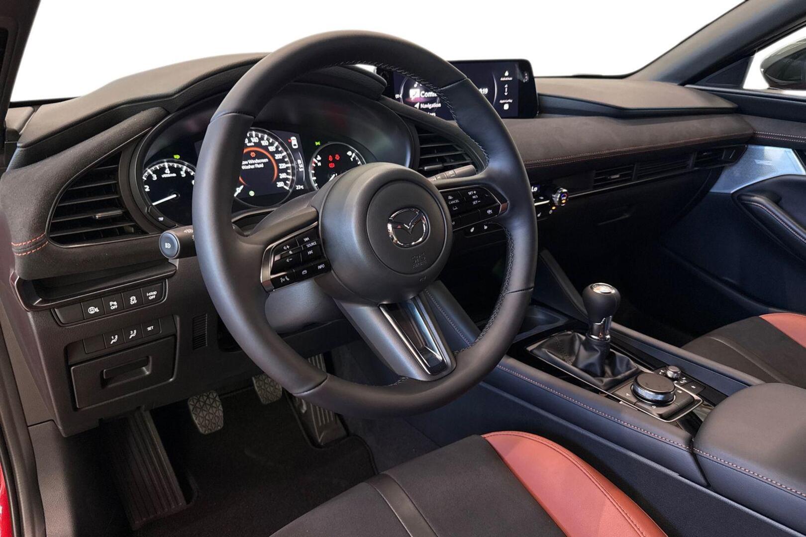 MAZDA Mazda3 8