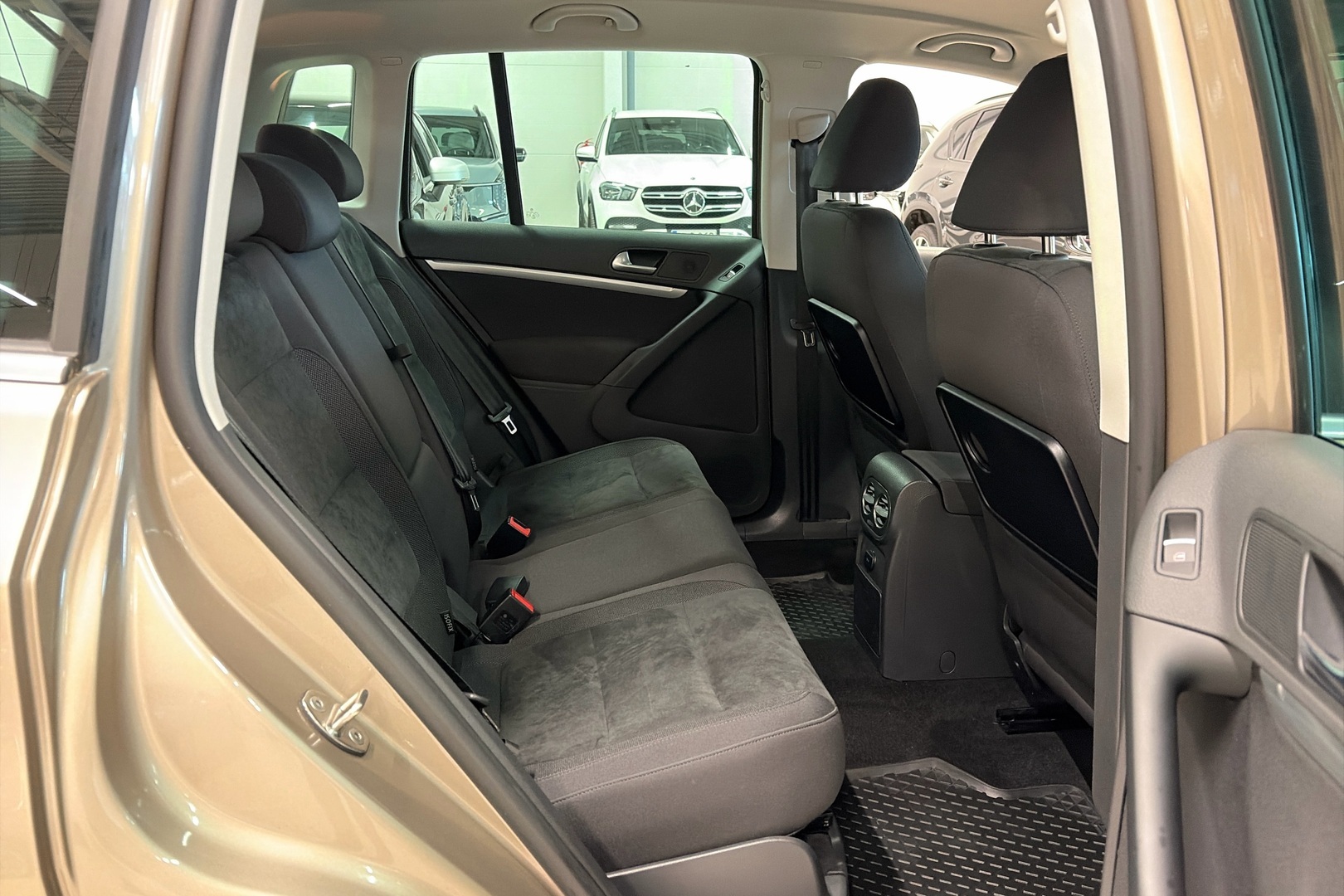 VOLKSWAGEN Tiguan 2015