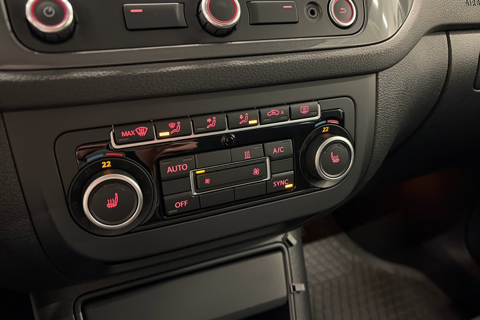 VOLKSWAGEN Tiguan 2015