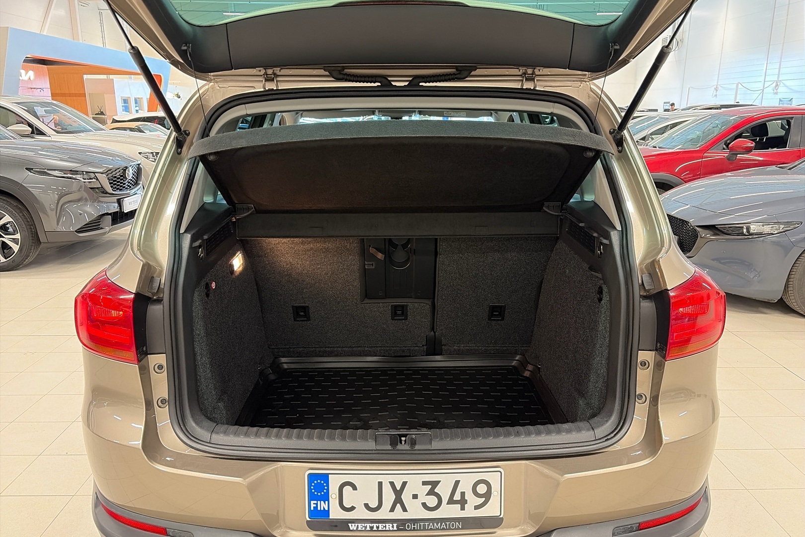 VOLKSWAGEN Tiguan 2015