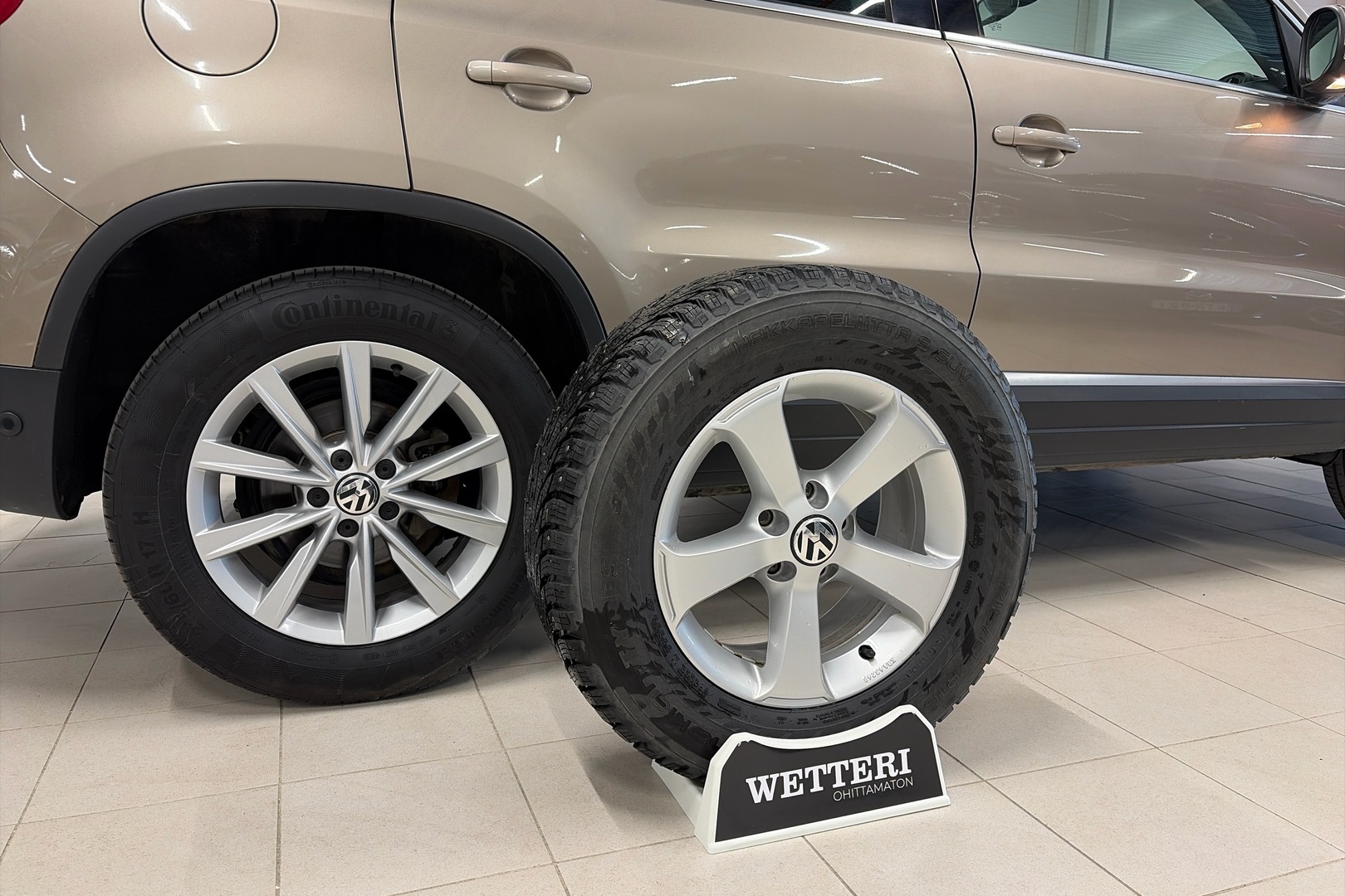 VOLKSWAGEN Tiguan 2015