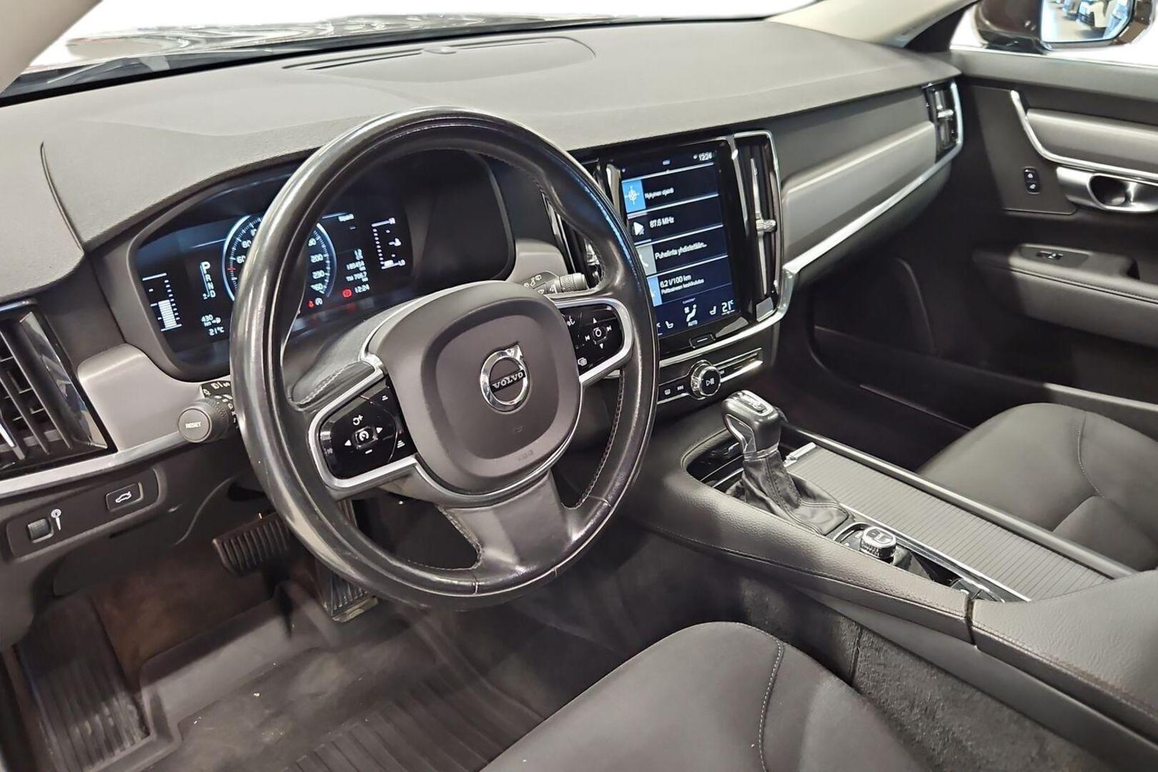 VOLVO V90 2017