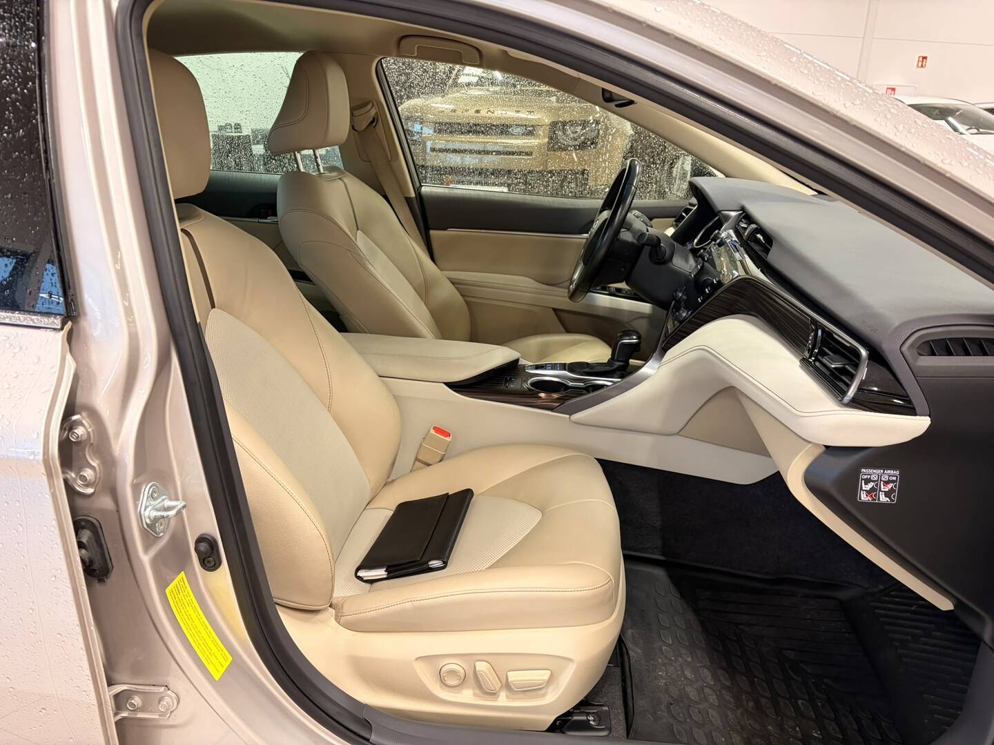 TOYOTA Camry 2019