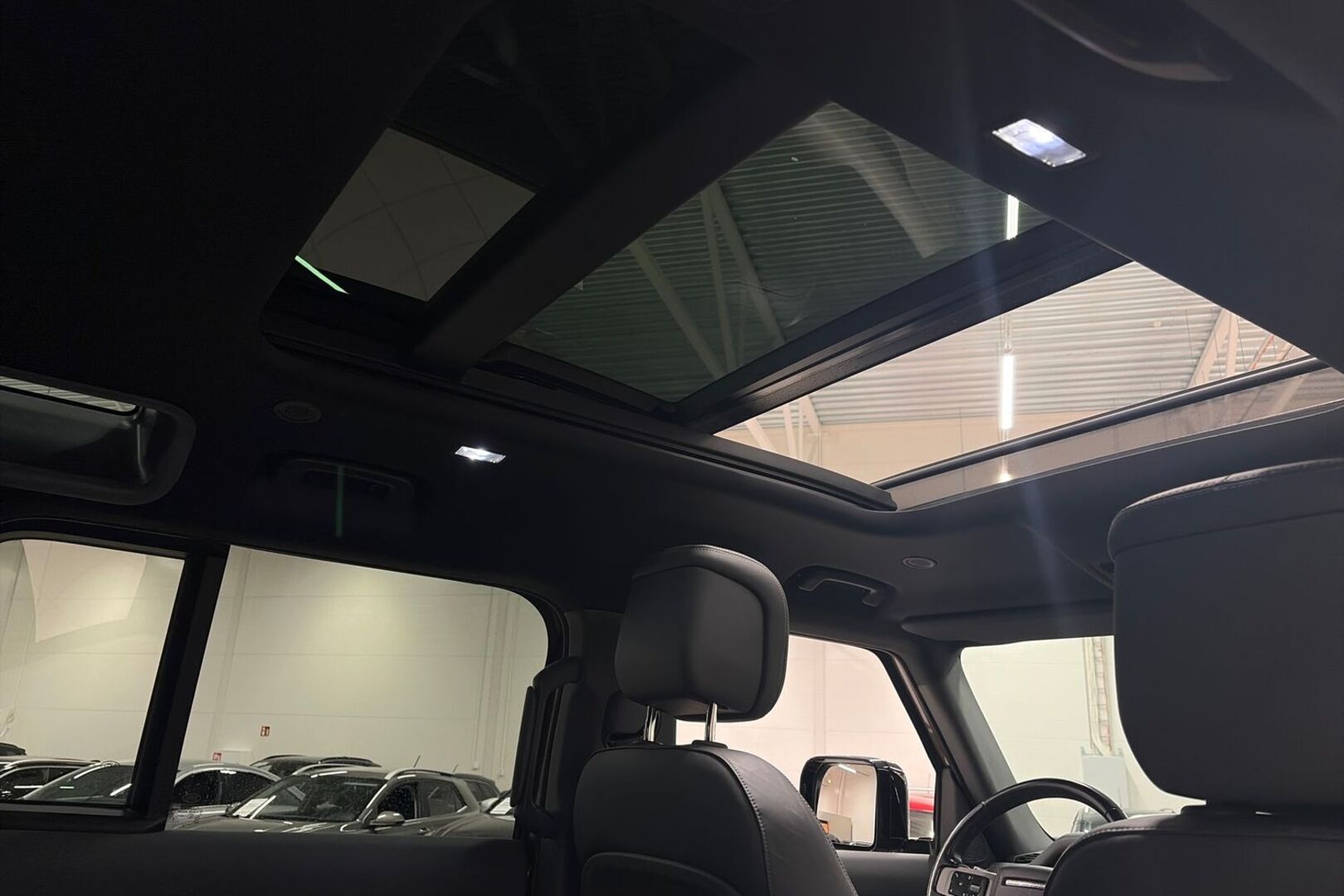 LAND ROVER Defender 35
