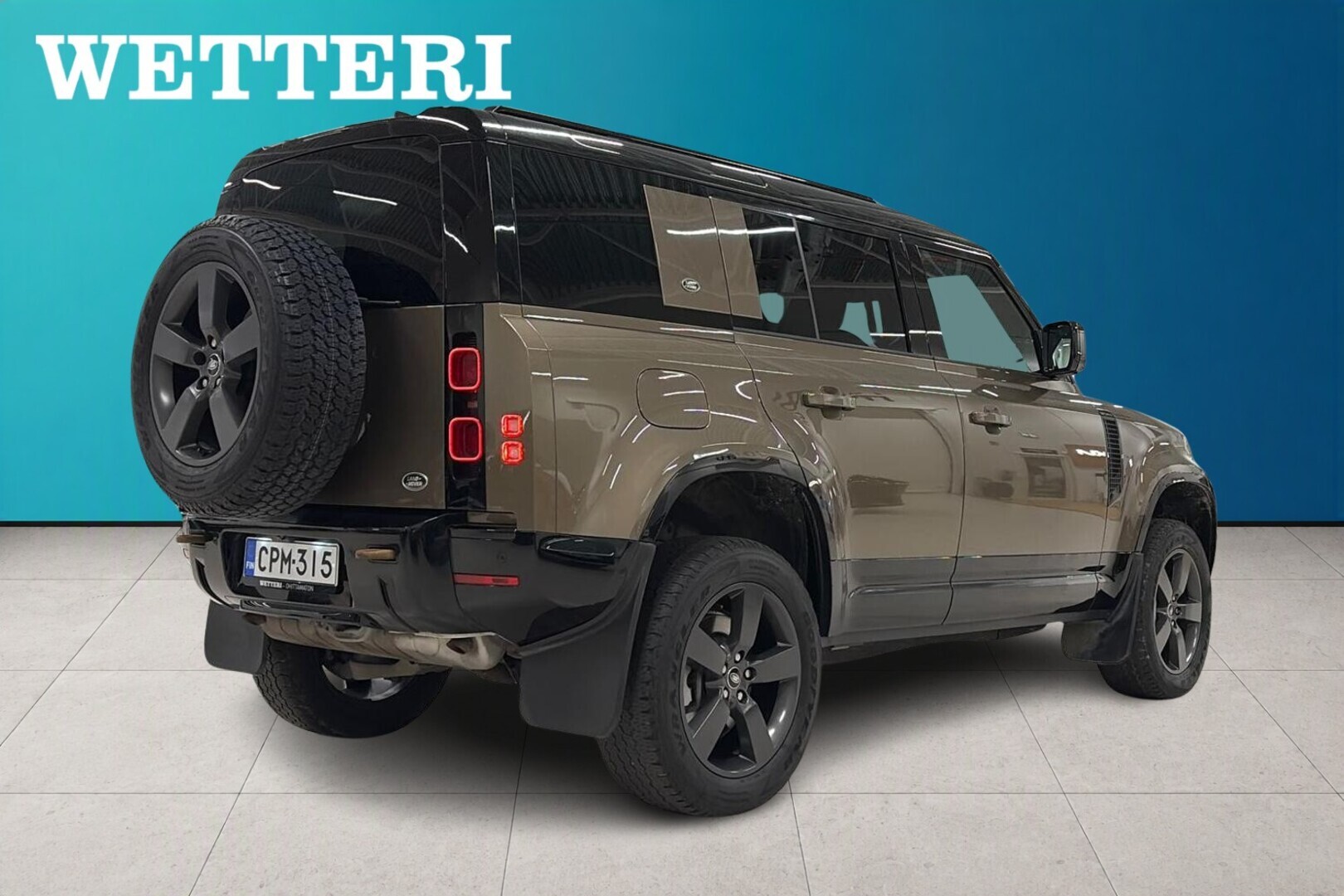 LAND ROVER Defender 5
