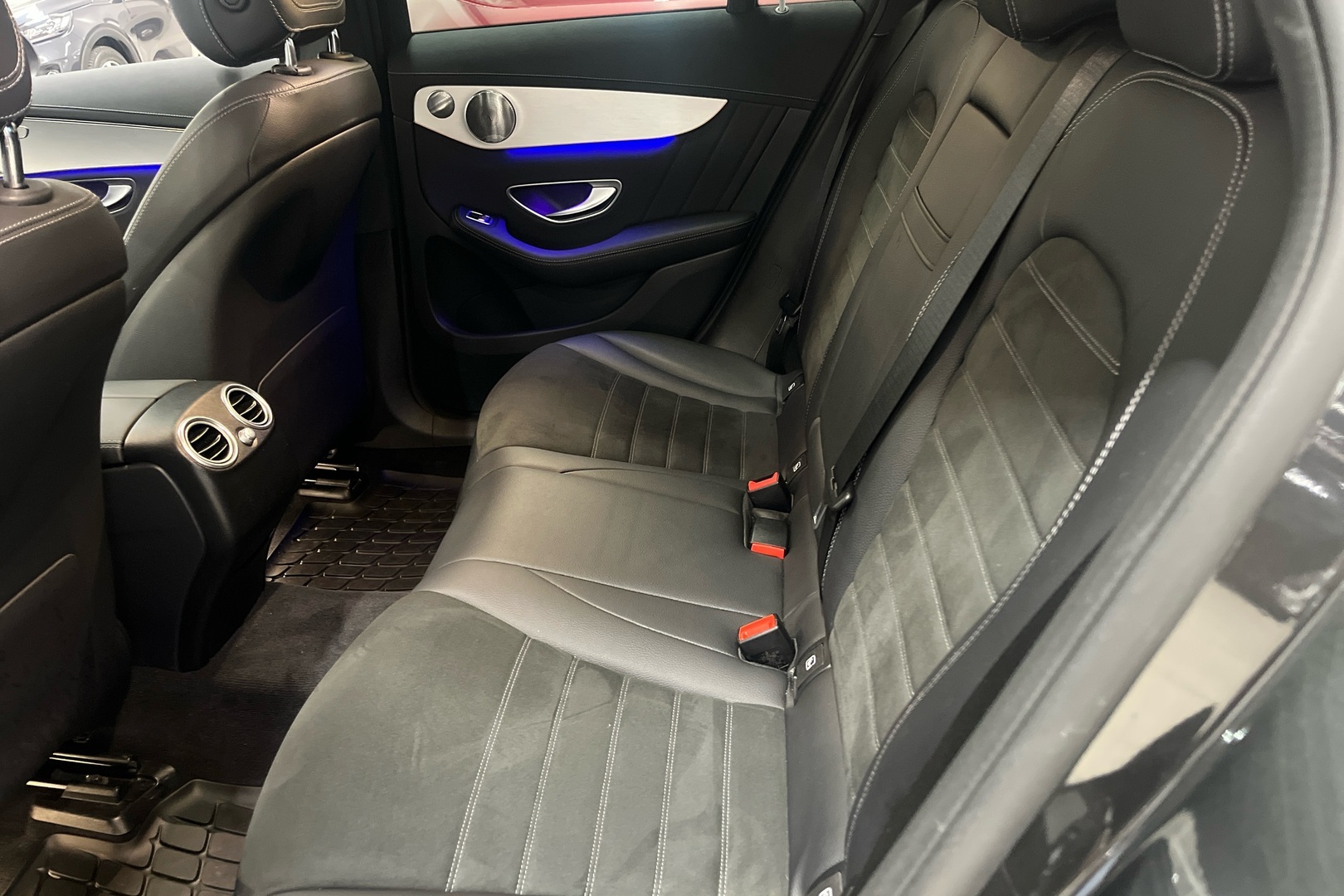 MERCEDES-BENZ EQC 2021