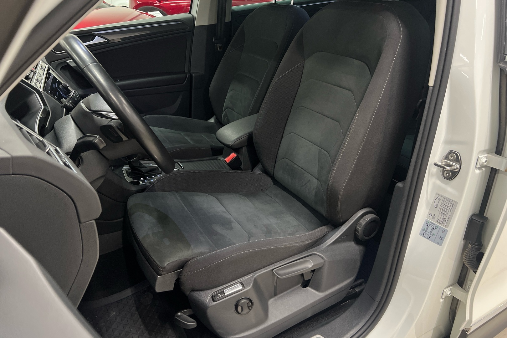 VOLKSWAGEN Tiguan 2019