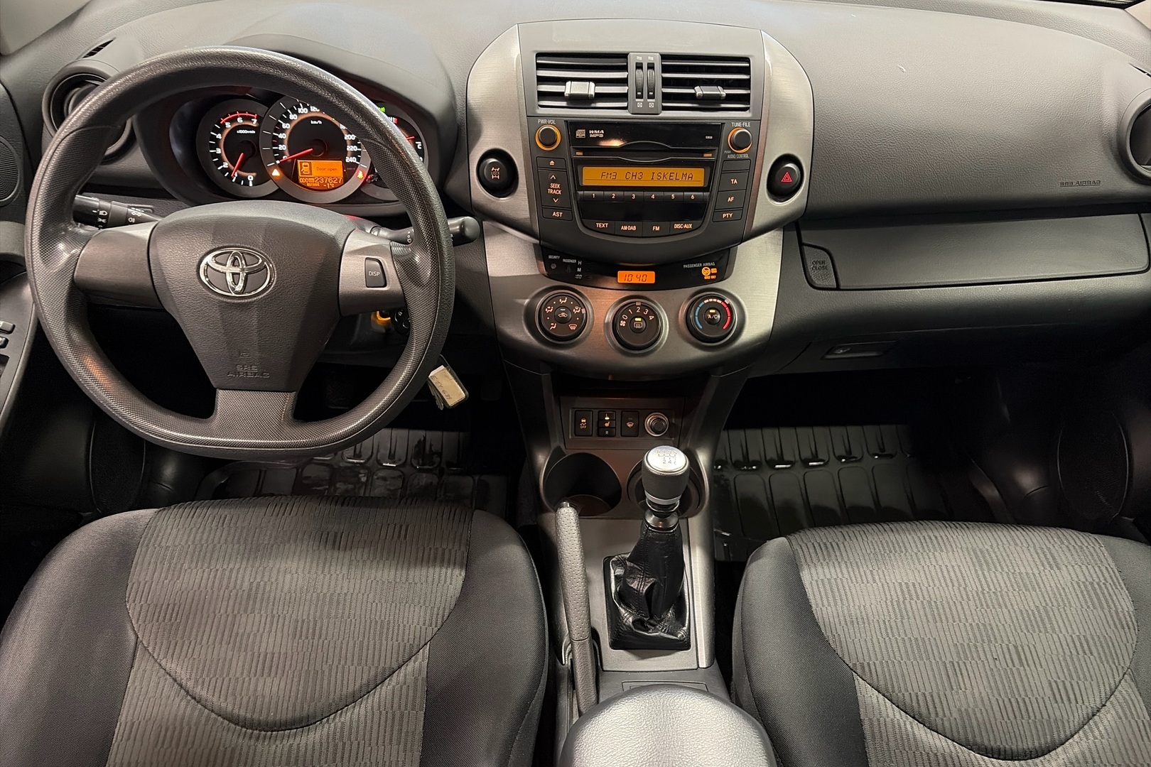 TOYOTA RAV4 2012