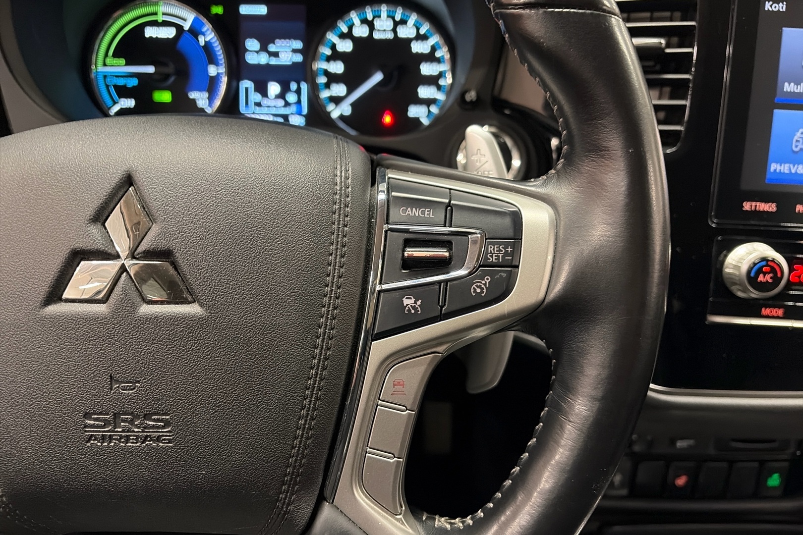 MITSUBISHI Outlander PHEV 2022