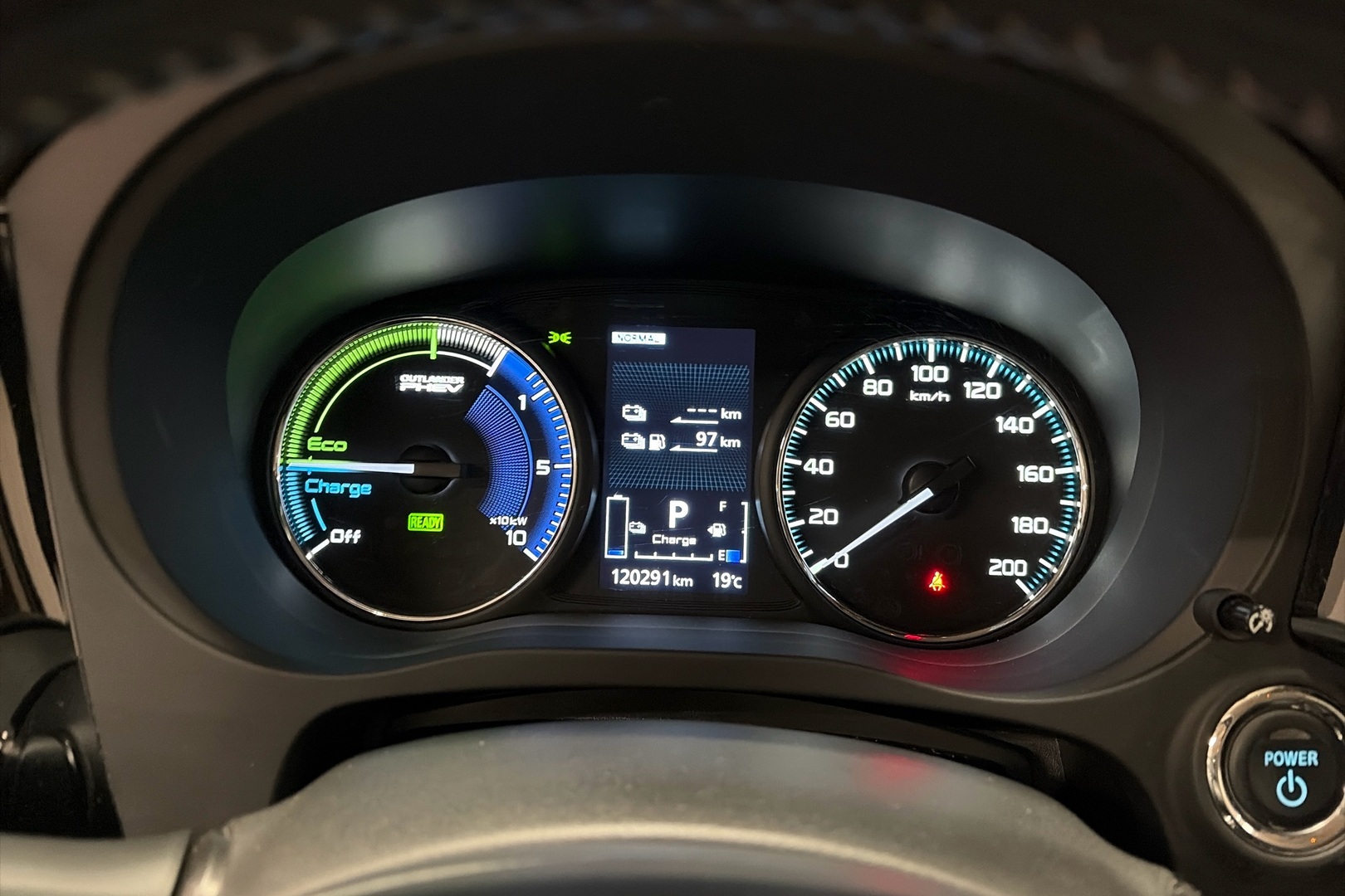 MITSUBISHI Outlander PHEV 2022