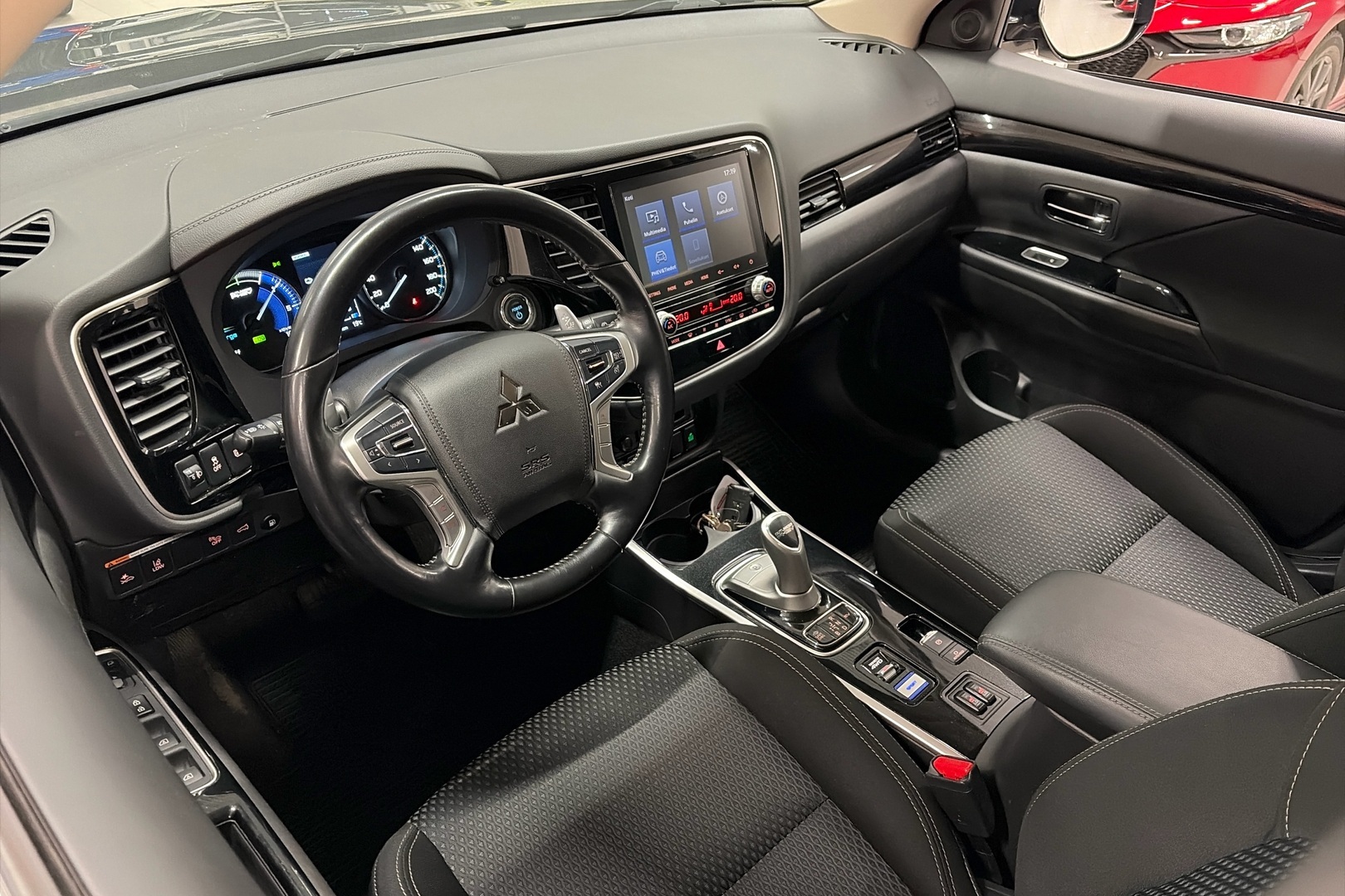 MITSUBISHI Outlander PHEV 2022