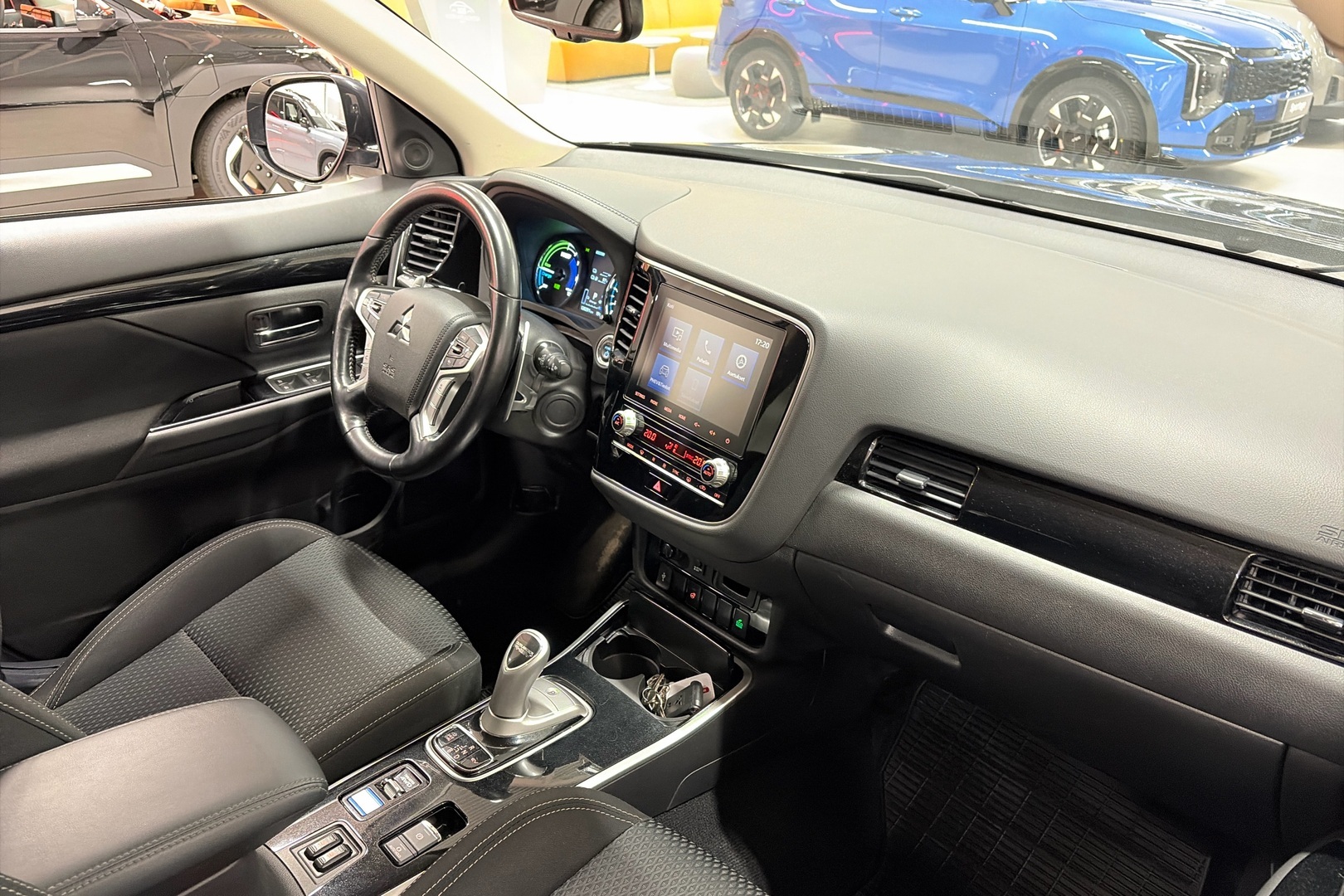 MITSUBISHI Outlander PHEV 2022