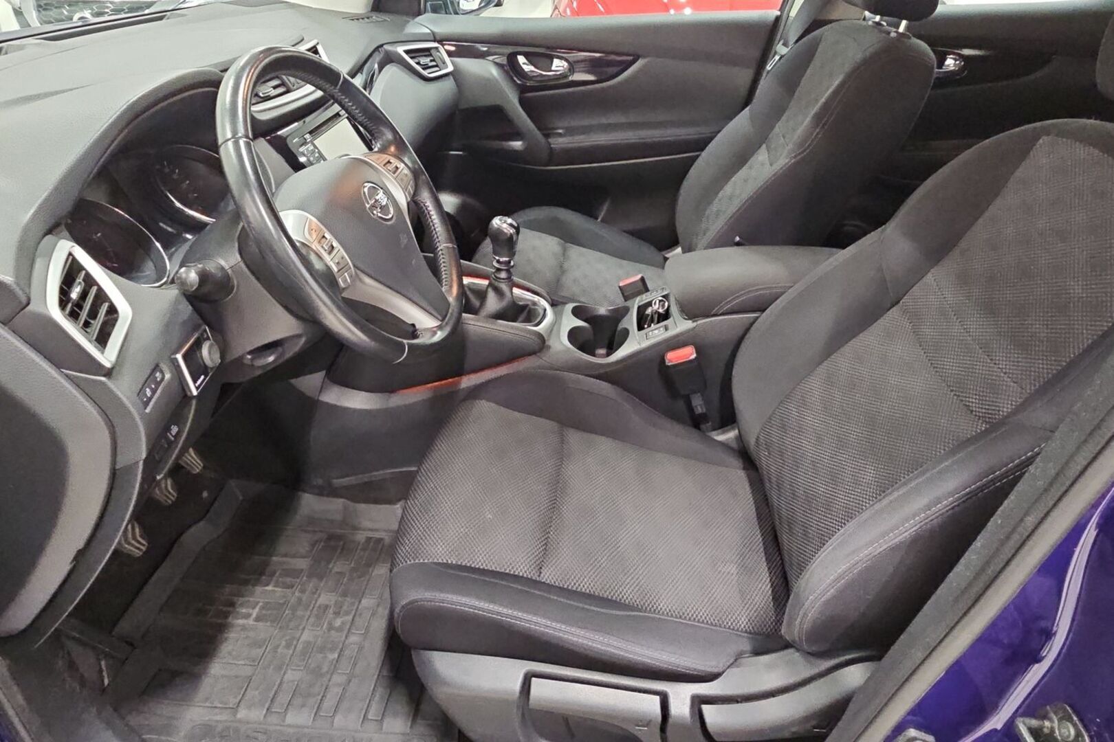 NISSAN Qashqai 17