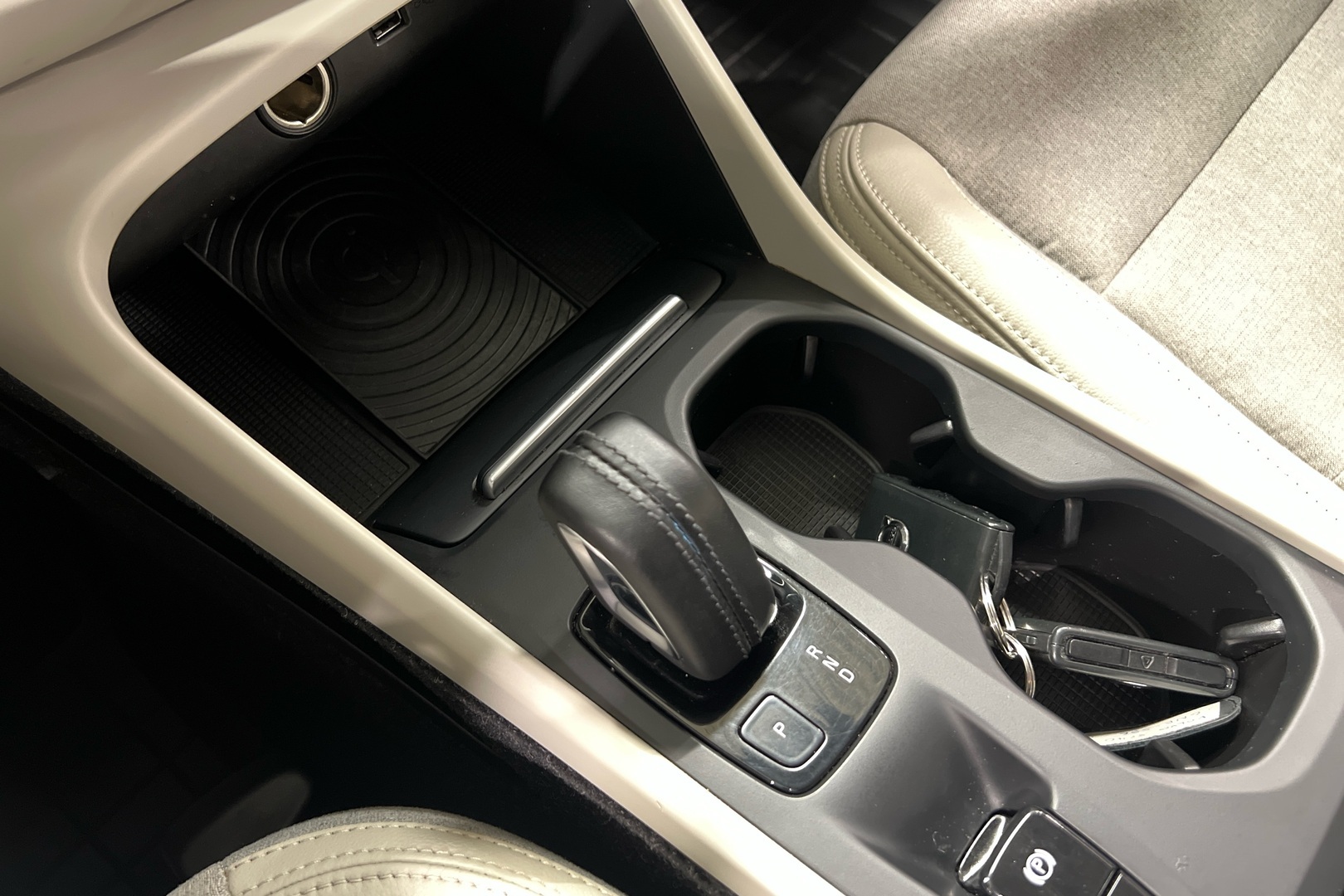 VOLVO XC40 2018
