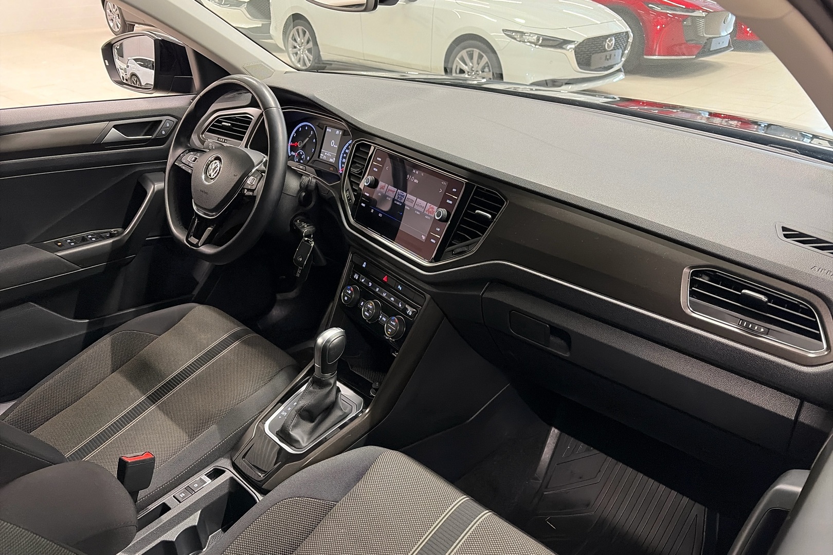 VOLKSWAGEN T-Roc 2019