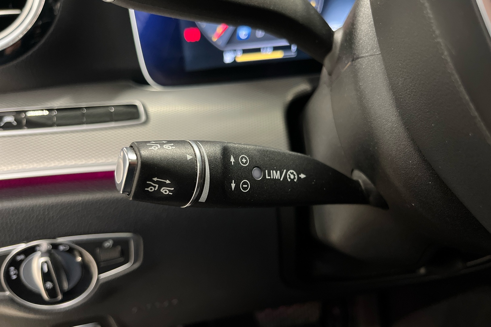 MERCEDES-BENZ E 2016