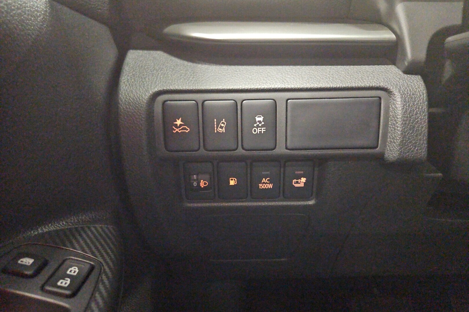 MITSUBISHI Eclipse Cross 2025