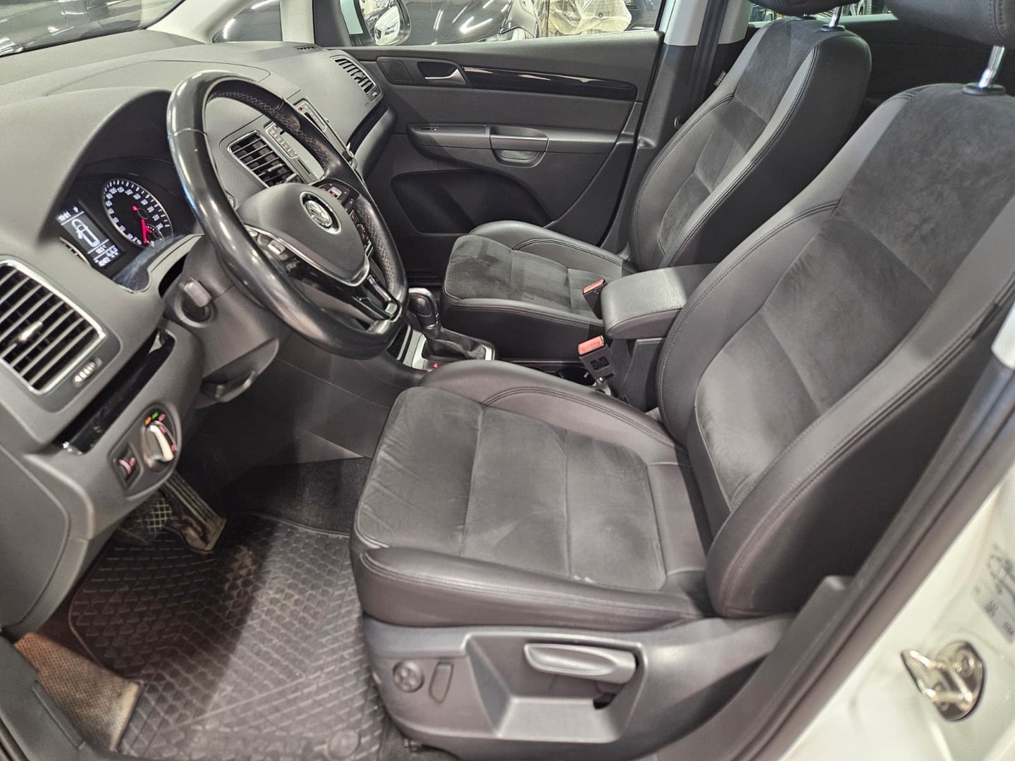 VOLKSWAGEN Sharan 2017