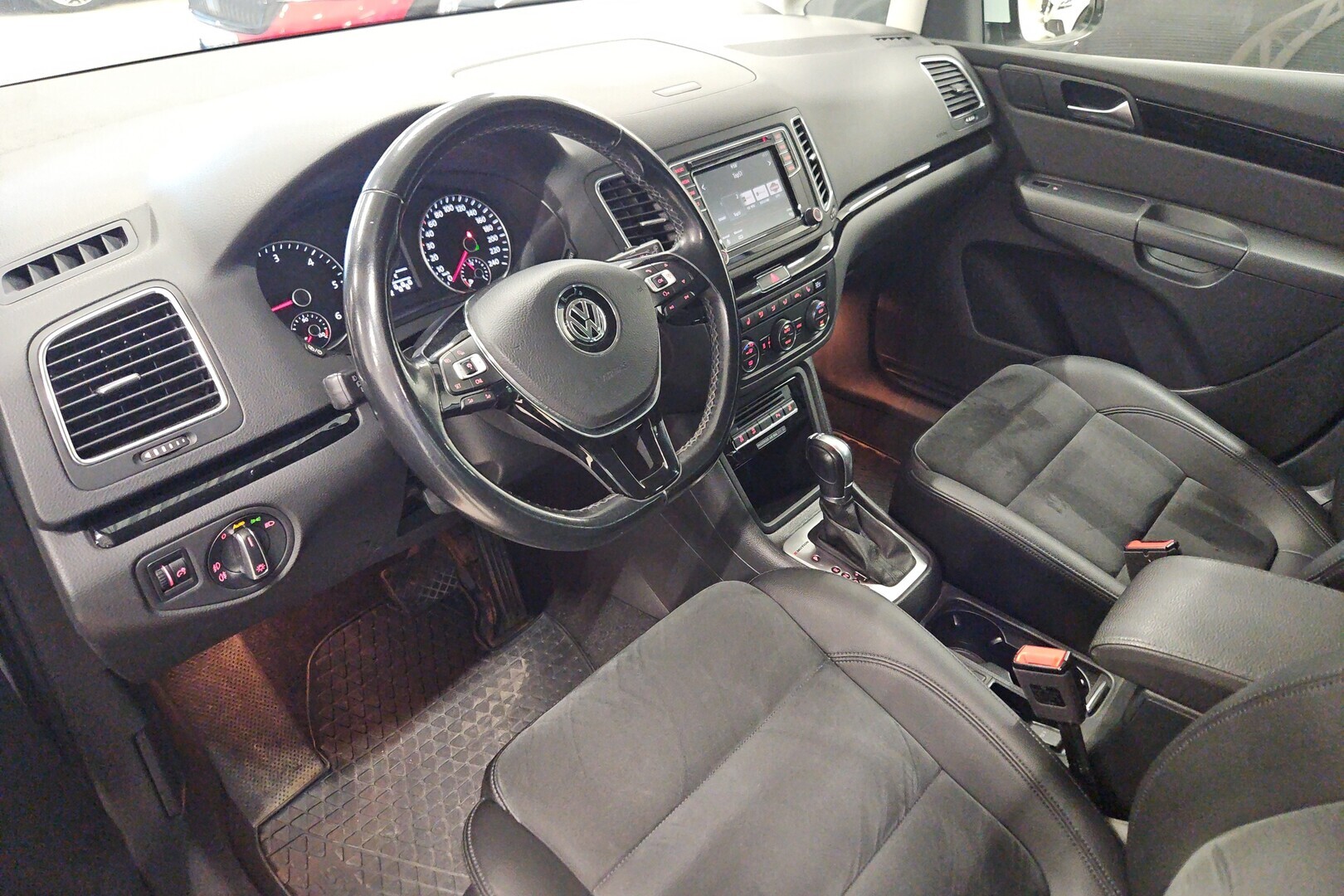 VOLKSWAGEN Sharan 2017