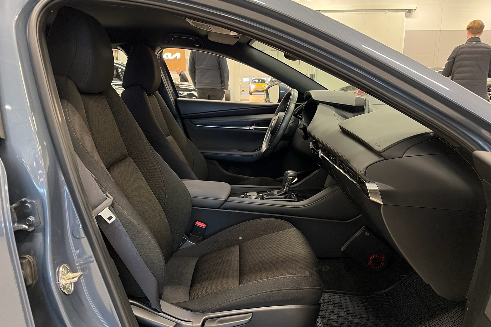 MAZDA Mazda3 10