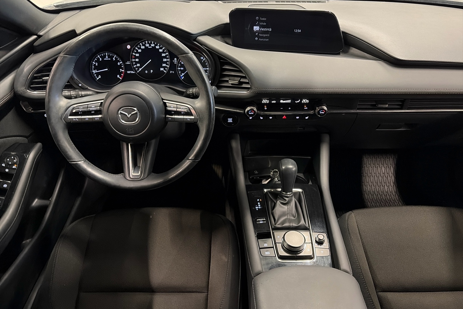 MAZDA Mazda3 8