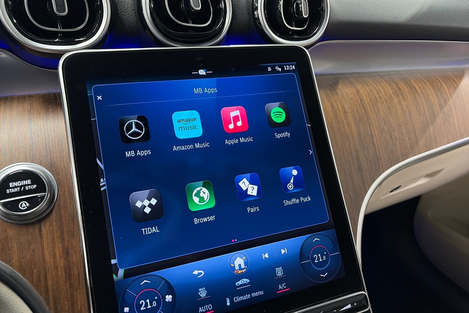 MERCEDES-BENZ GLC 2023