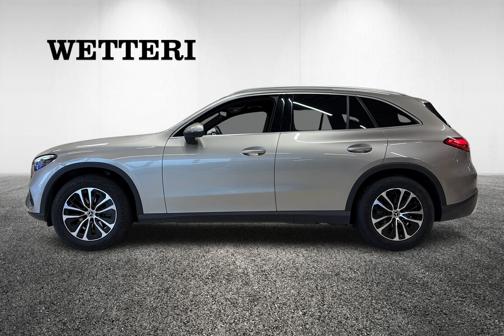 MERCEDES-BENZ GLC 2023