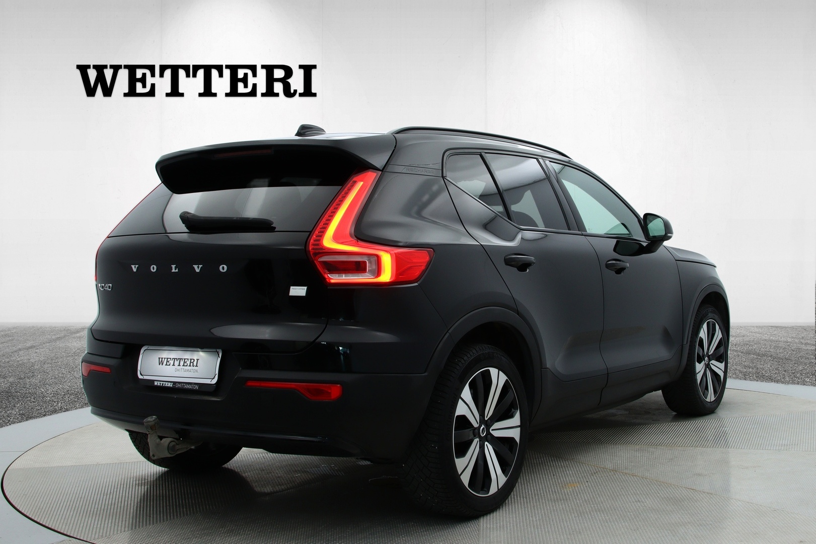 VOLVO XC40 2023