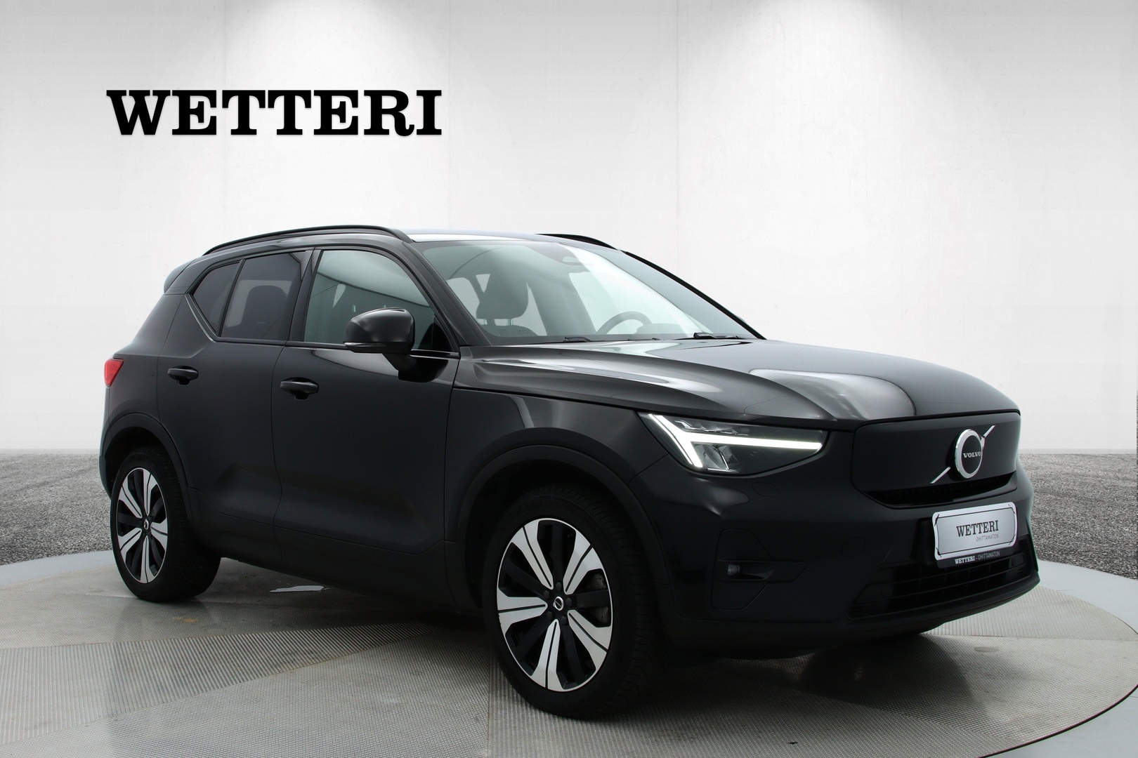 VOLVO XC40 2023