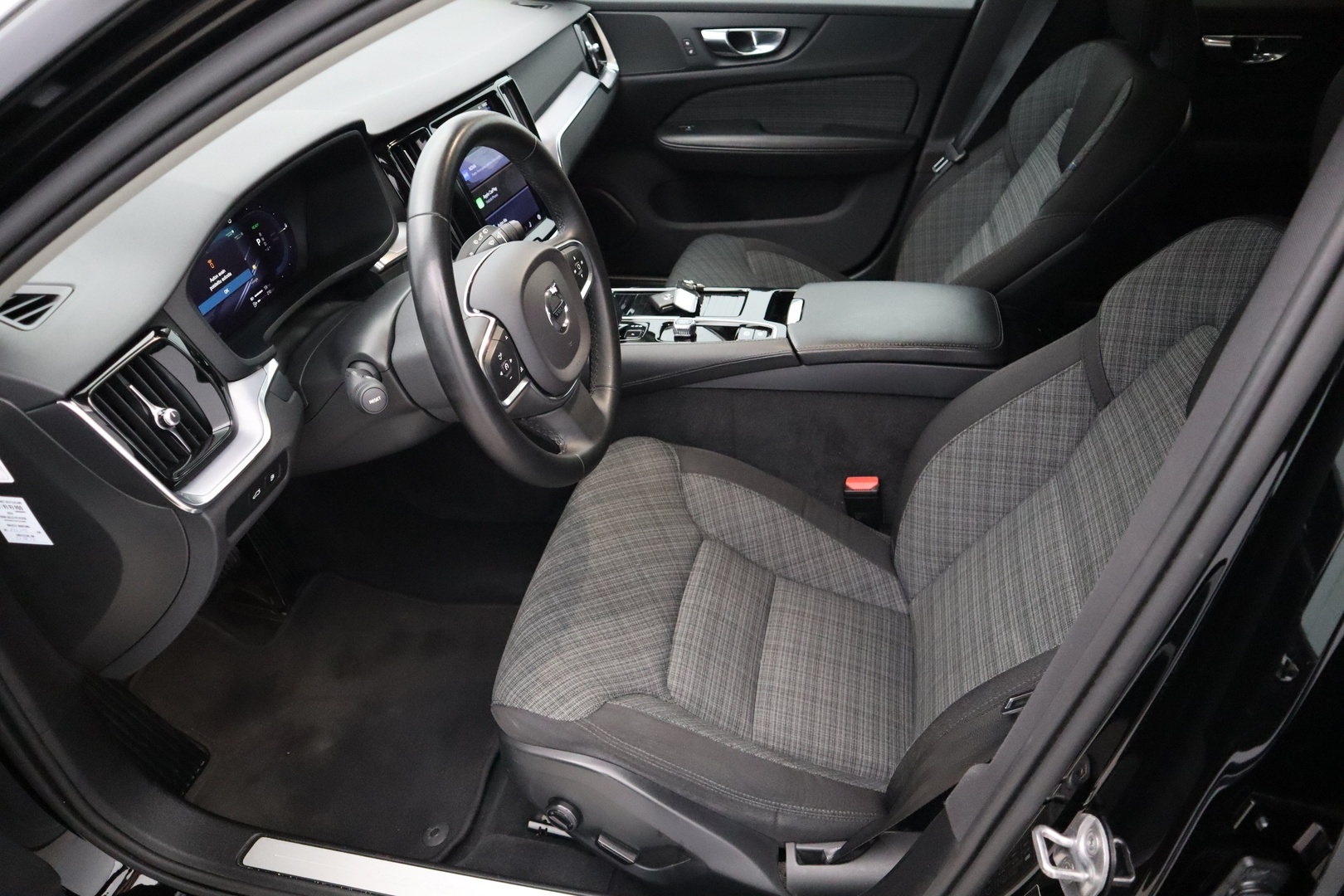 VOLVO V60 16