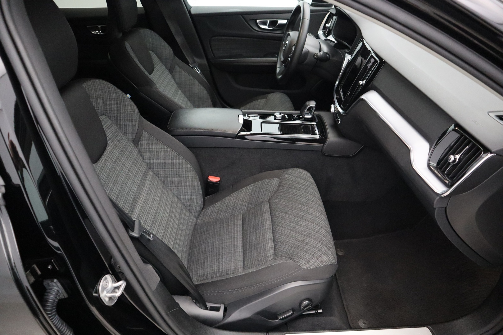 VOLVO V60 28