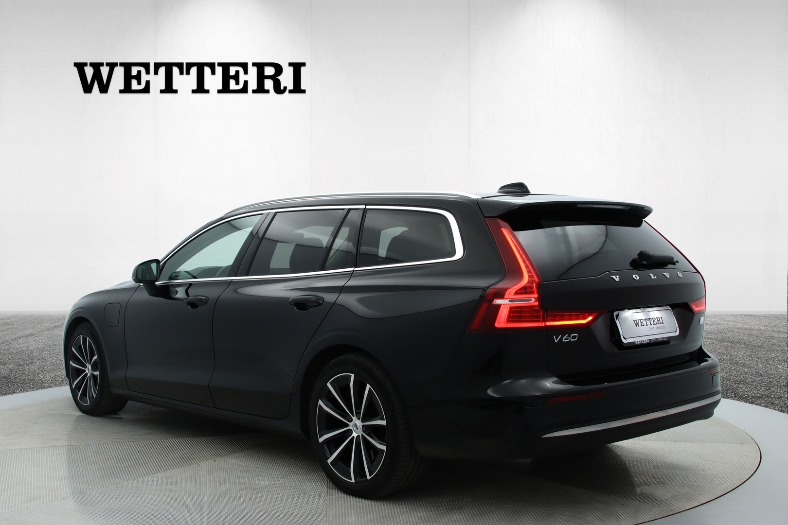 VOLVO V60 3