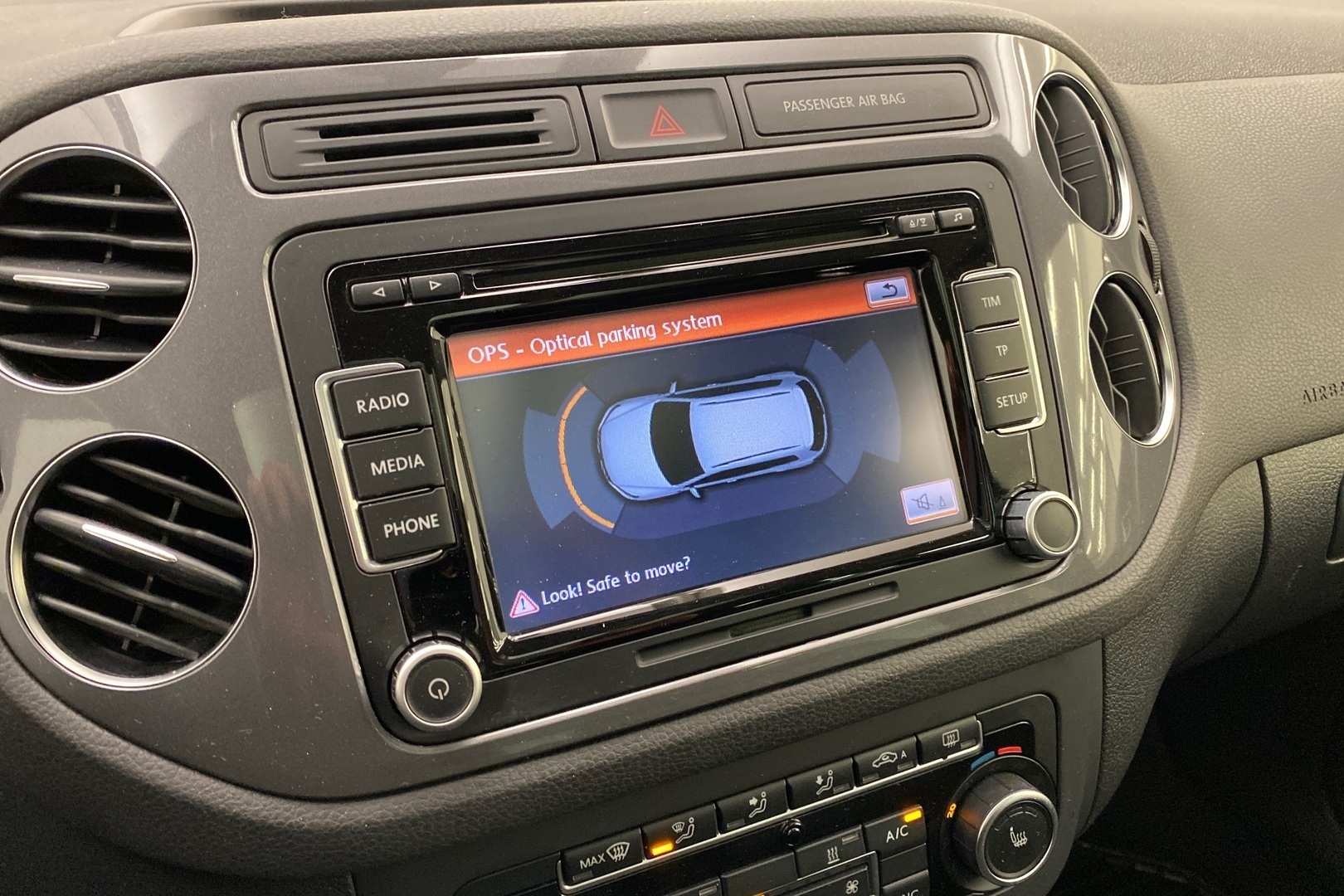 VOLKSWAGEN Tiguan 2013