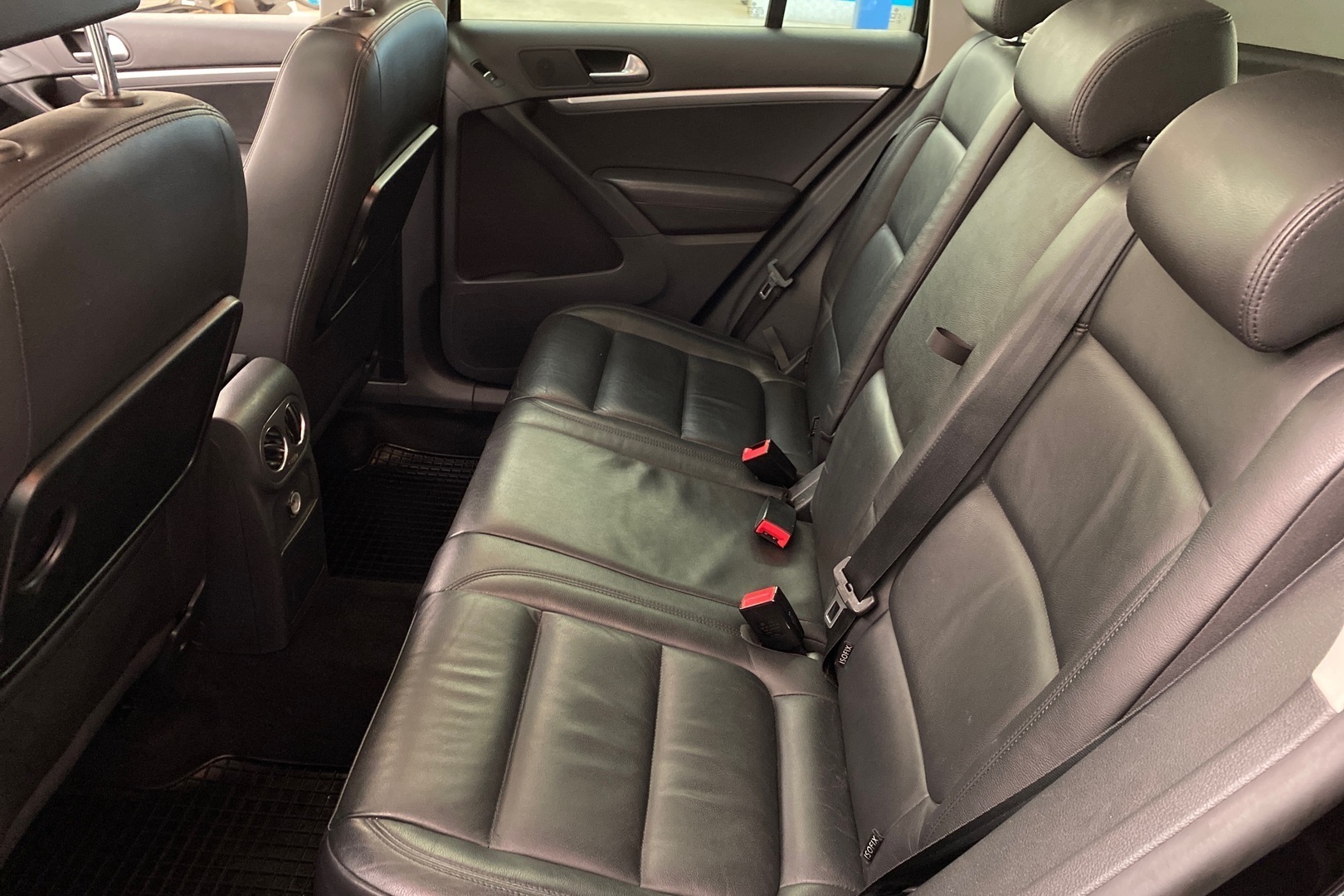 VOLKSWAGEN Tiguan 2013