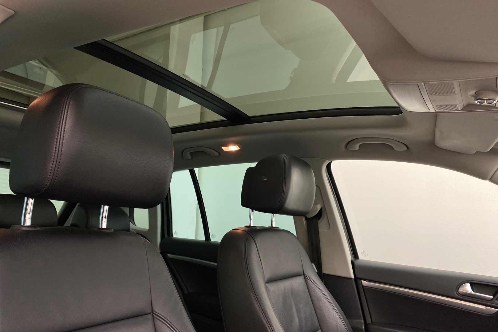 VOLKSWAGEN Tiguan 2013