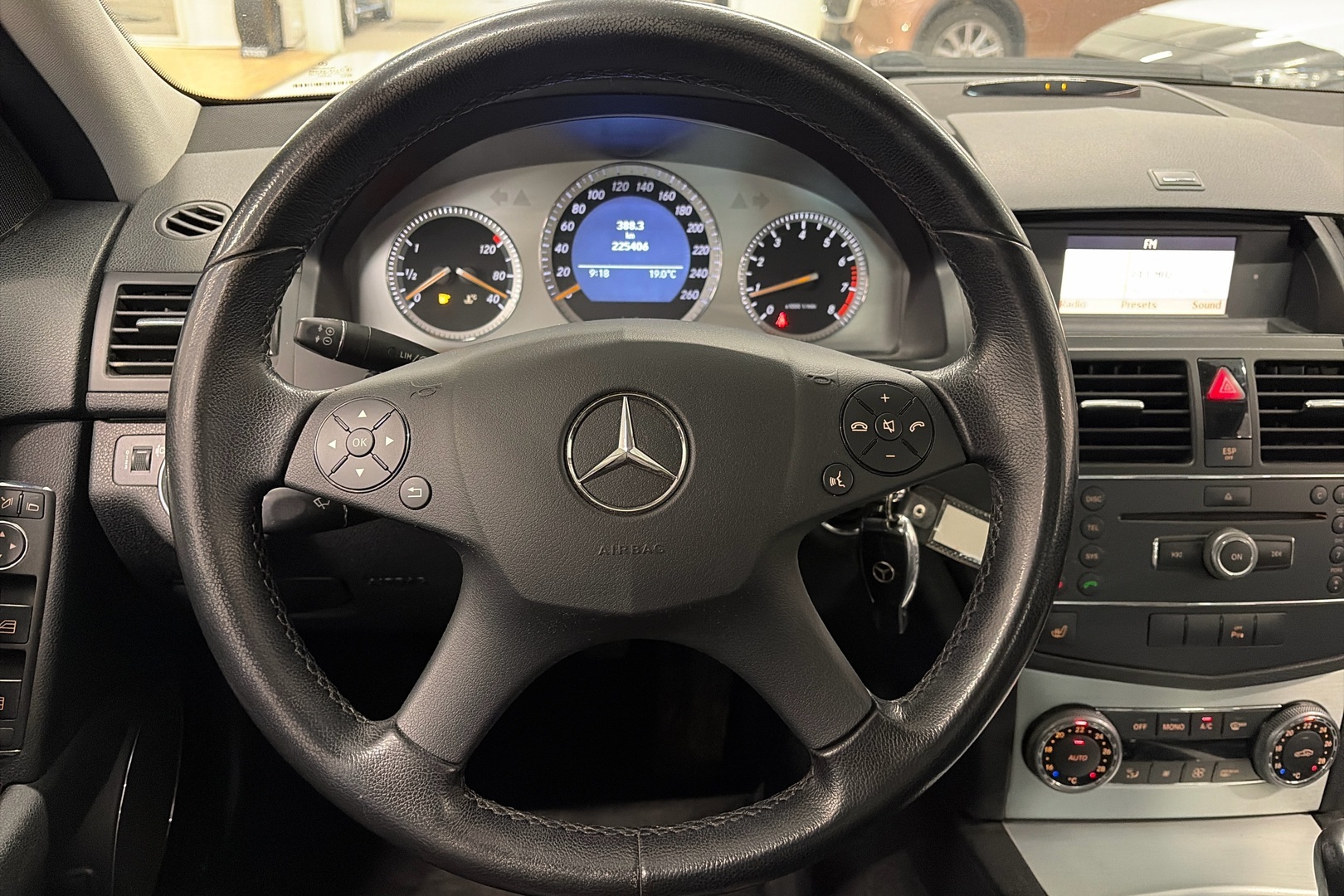 MERCEDES-BENZ C 2007