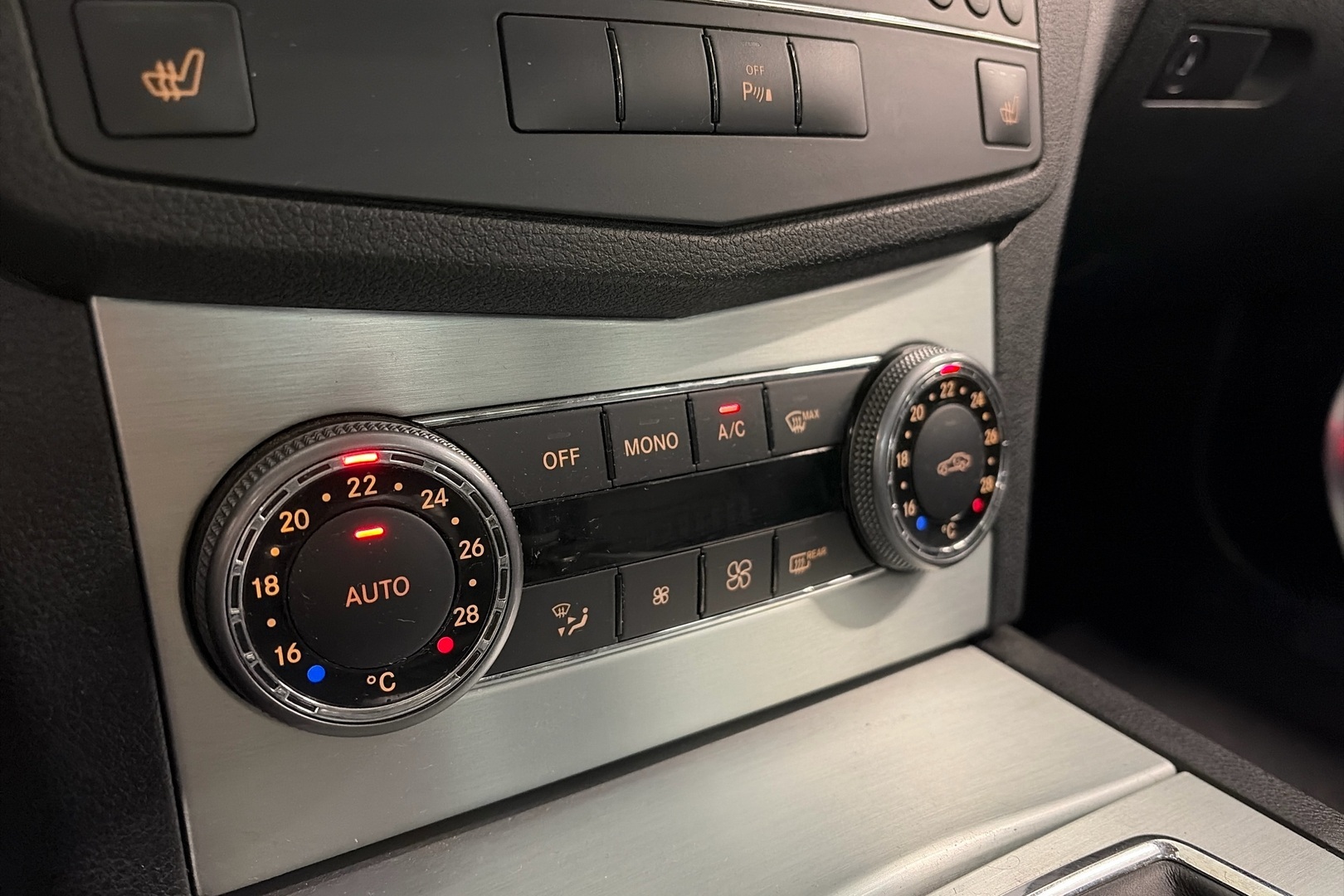 MERCEDES-BENZ C 2007