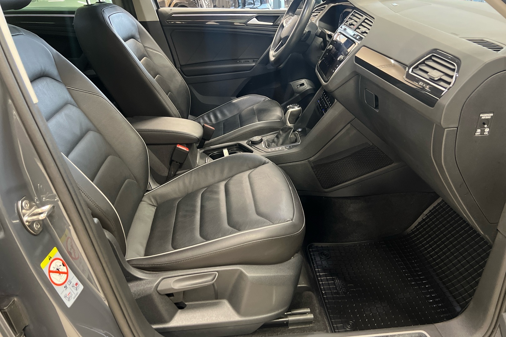 VOLKSWAGEN Tiguan 2021