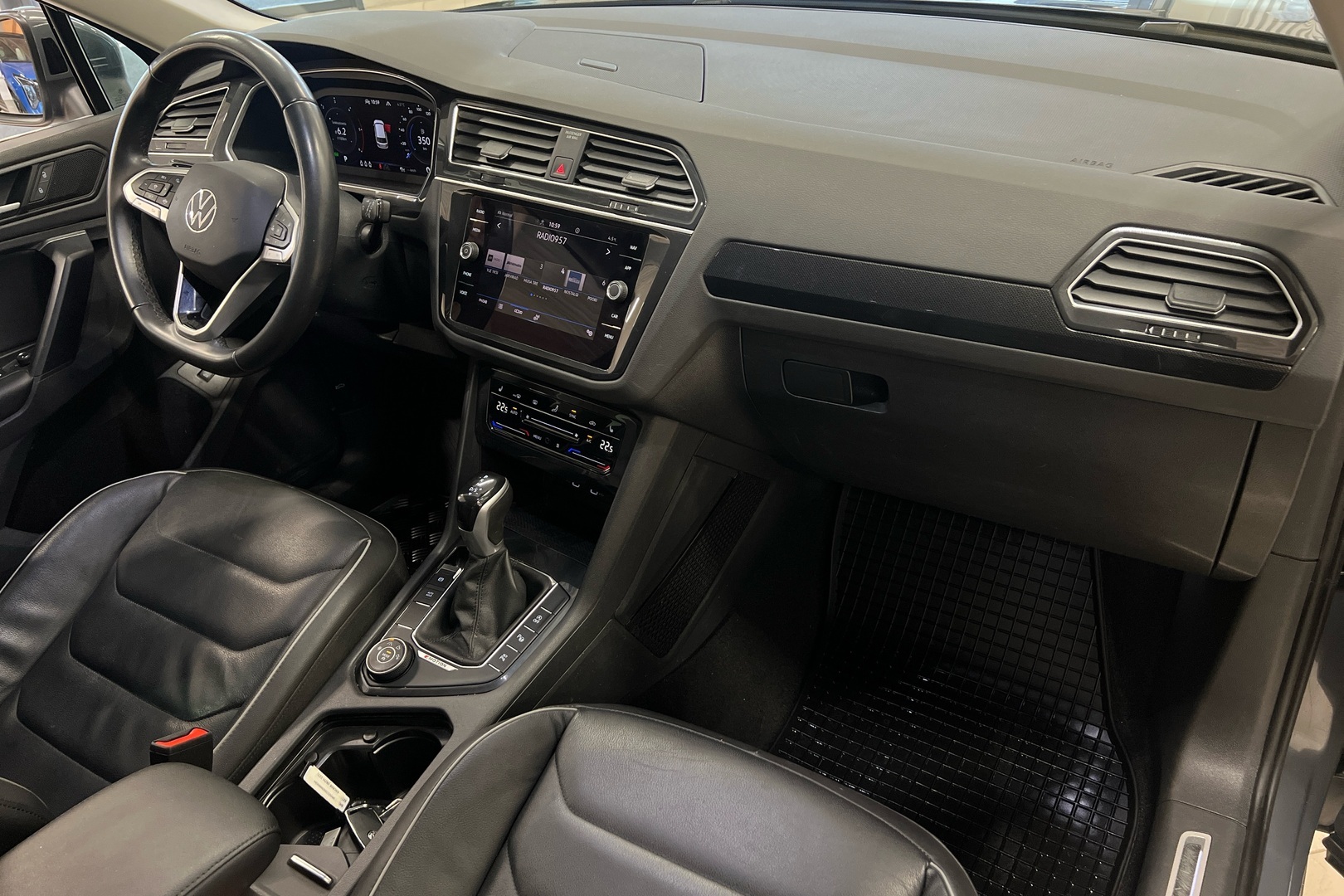 VOLKSWAGEN Tiguan 2021